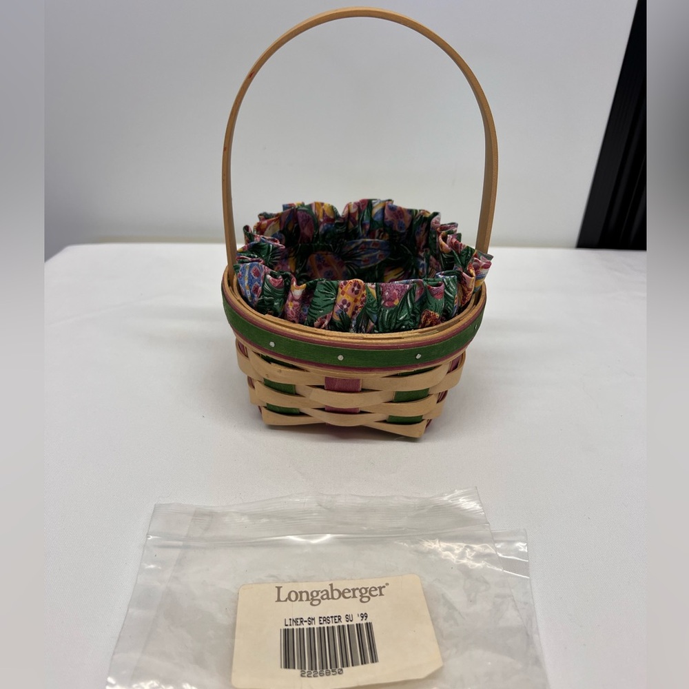 1999 Small Natural Easter Basket with Liner